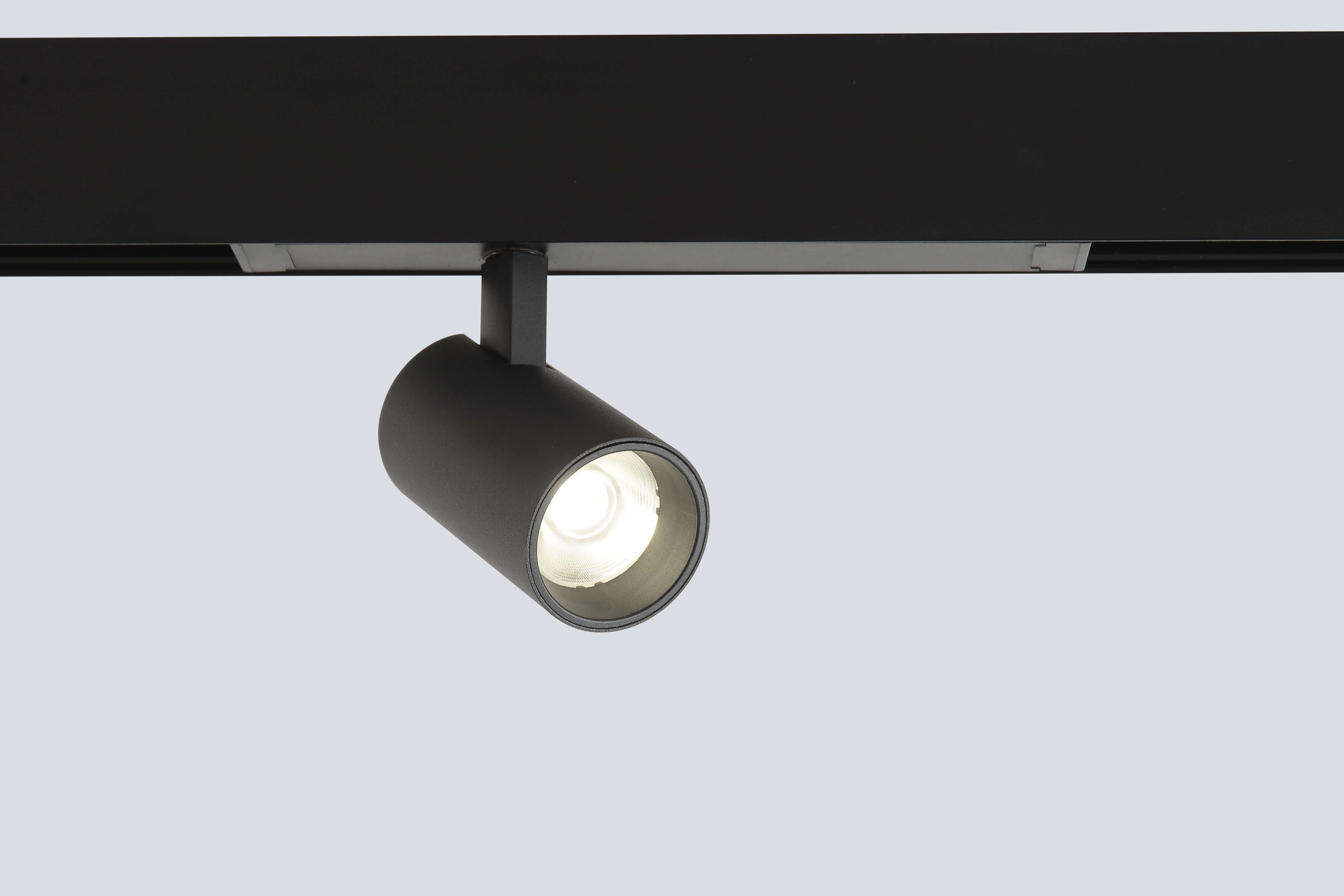 Светильник трековый 220v crystal lux clt 0.35 003 10w bl 4000k